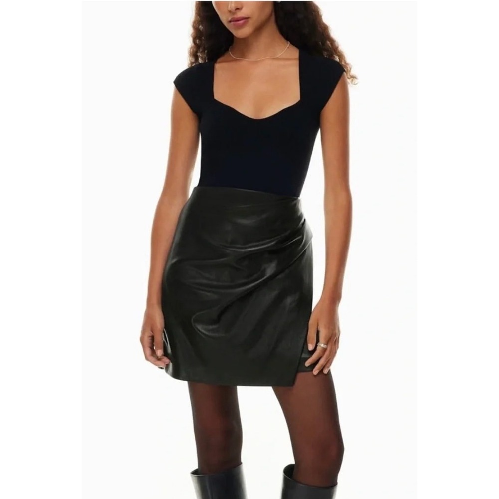 NWT Aritzia Wilfred Black Vegan‎ Leather Wrap-Front Mini Skirt Women's Size 00